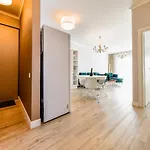 Stylish Ground Floor Daire Kaloşvar