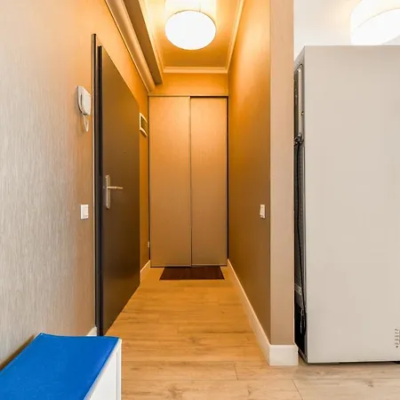 Apartment Stylish Ground Floor *