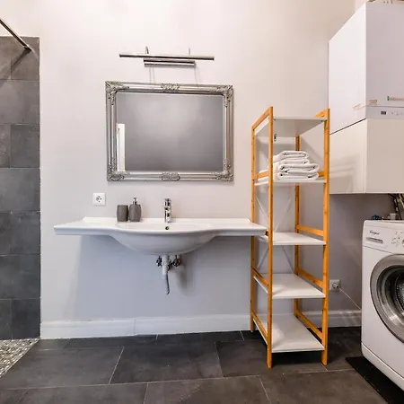 Stylish Ground Floor Appartement