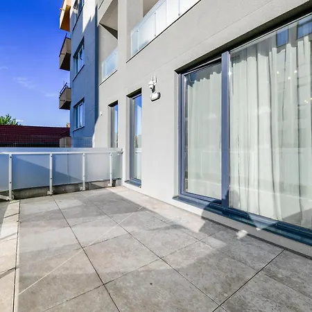 Stylish Ground Floor