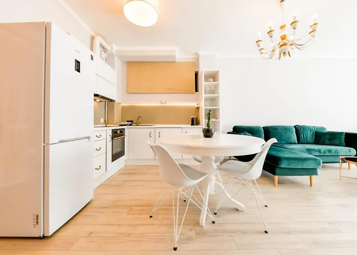 Stylish Ground Floor *