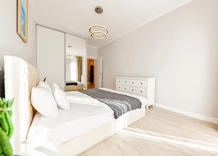 Stylish Ground Floor *