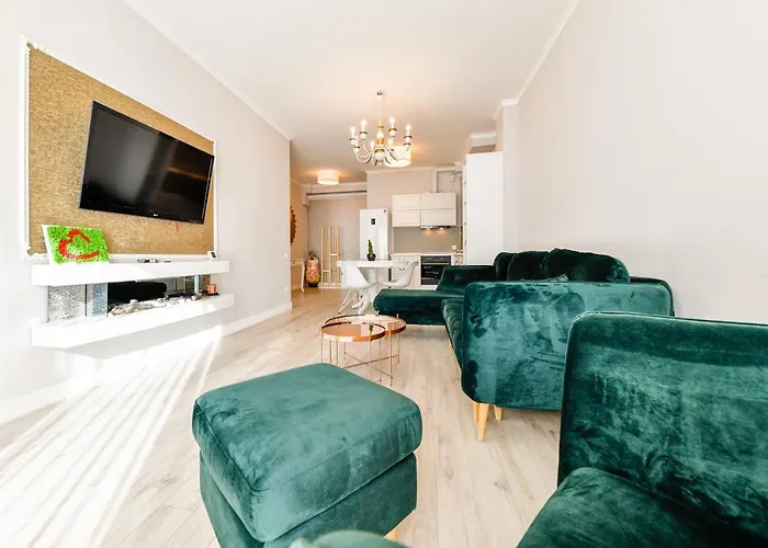 Апартаменти Stylish Ground Floor